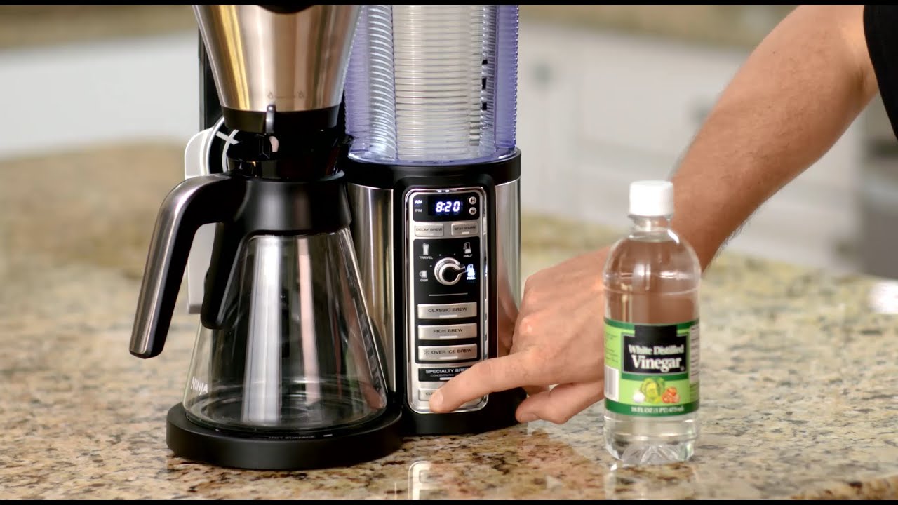 nettoyer la machine à café avec du vinaigre