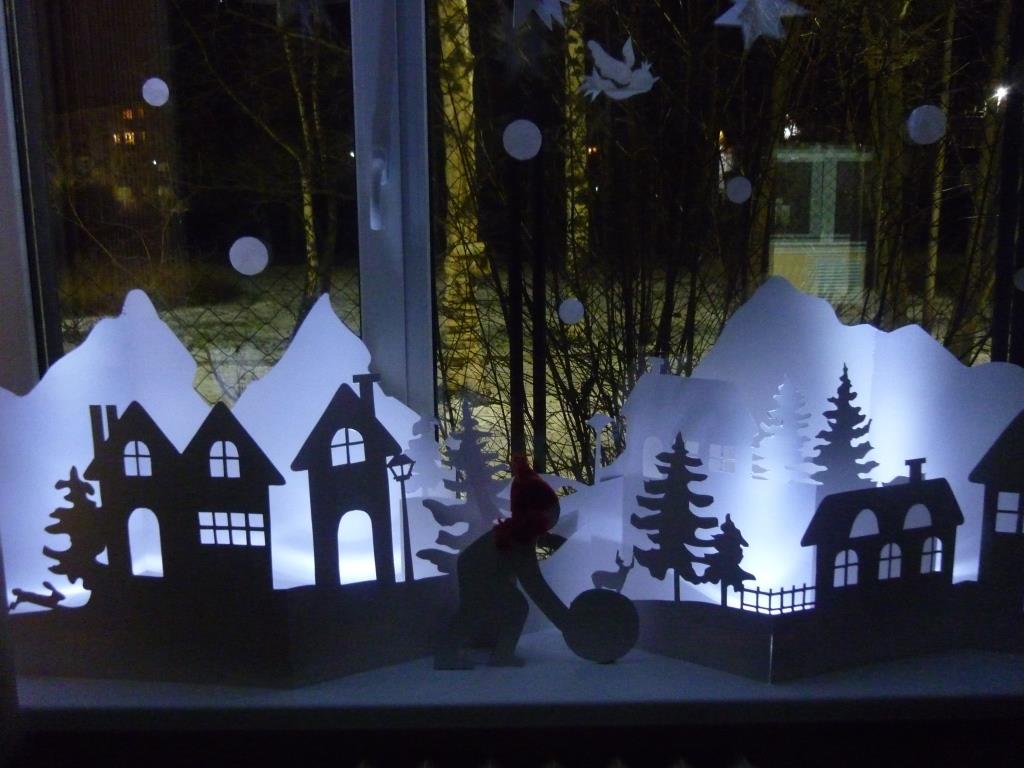 Neujahrsstadt am Fenster