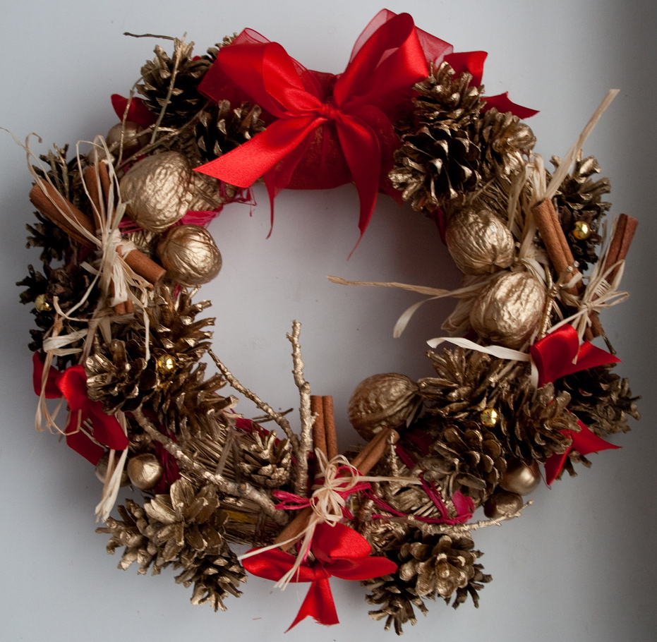couronne de noël de cônes
