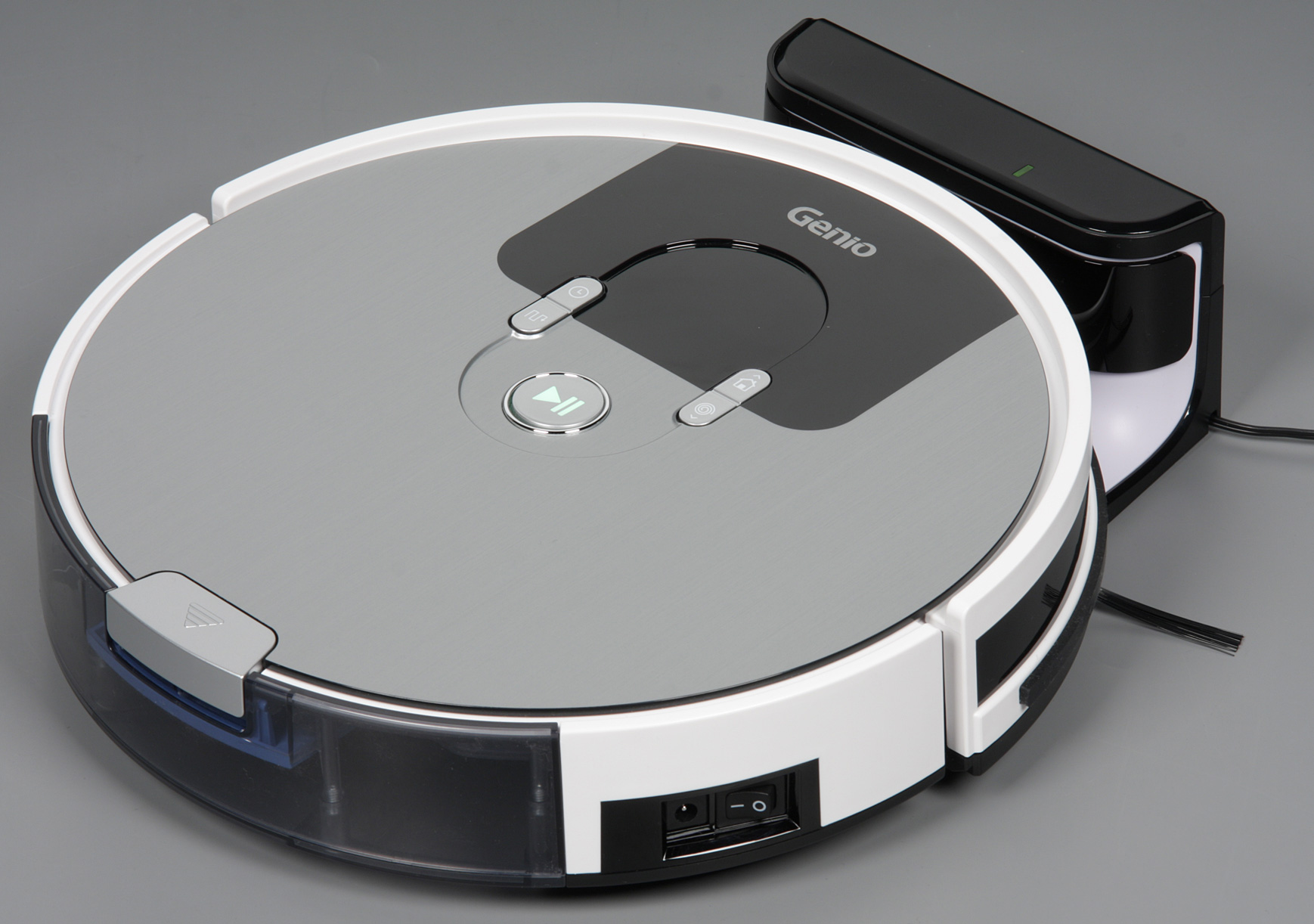 robot aspirateur Genio Deluxe 500