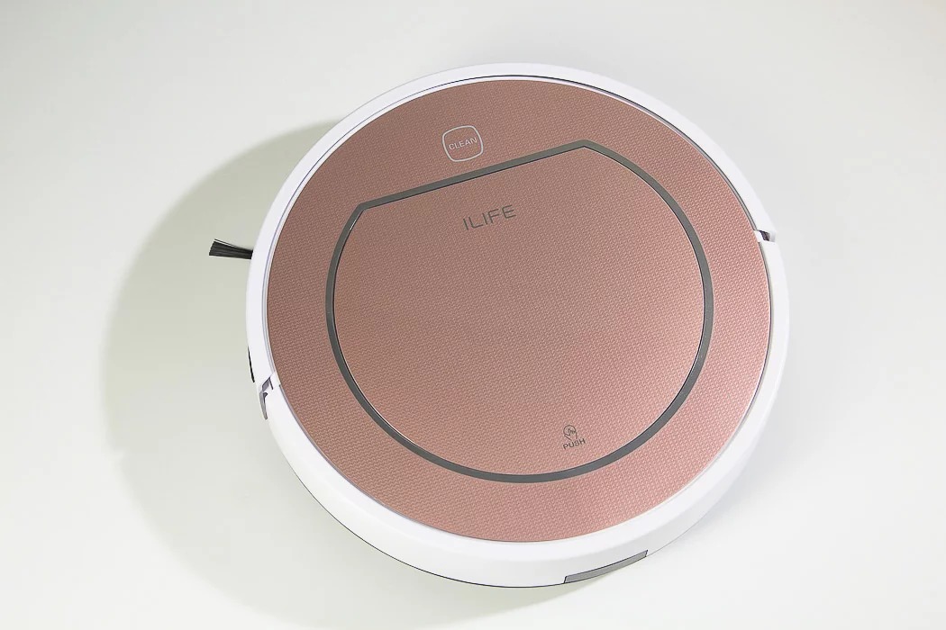 robot aspirateur iLife V7s Plus