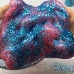 Slime DIY avec des paillettes