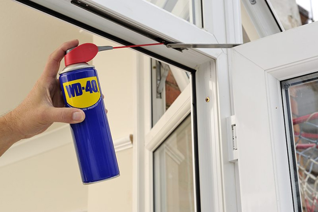 spray lubrifiant pour vitres