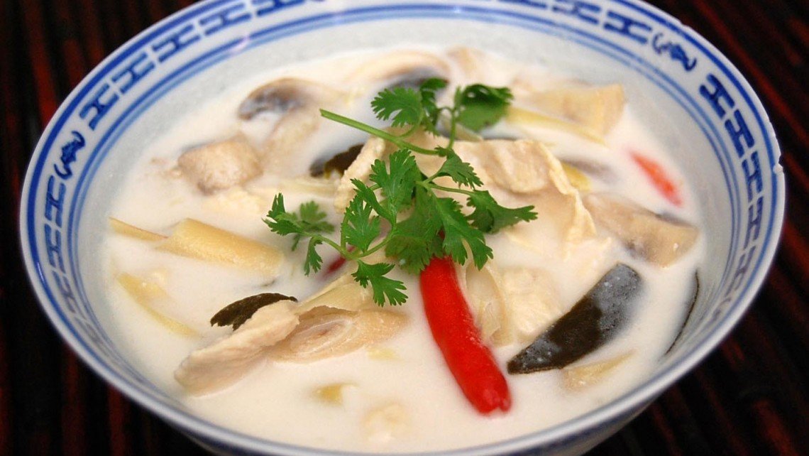 sopa de frango e coco