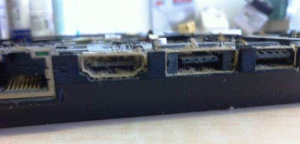 ทำความสะอาดพอร์ต usb