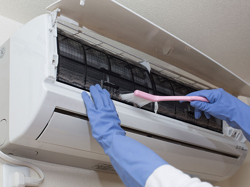 cleaning air conditioners