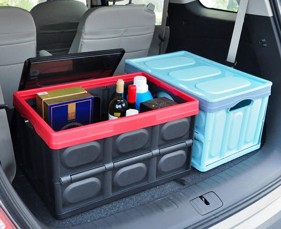 Plastikbehälter fürs Auto