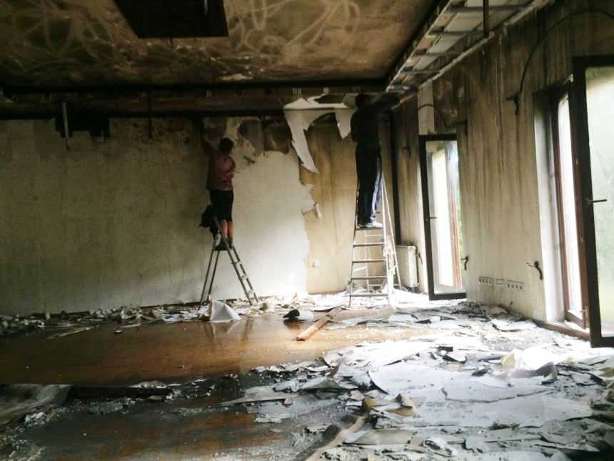 nettoyer la maison après un incendie