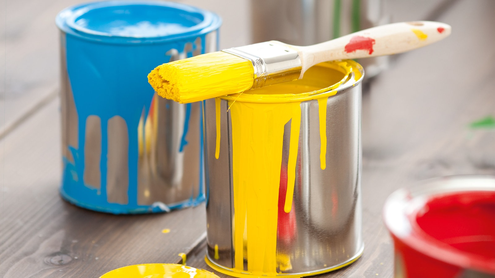 gelbe Acrylfarbe