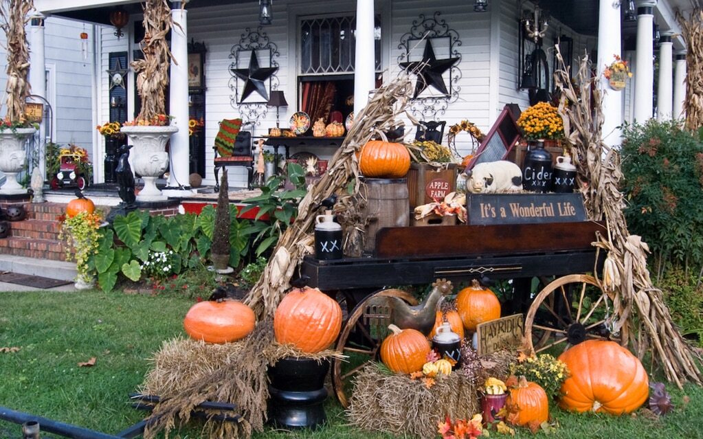décor de cour d'halloween