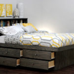 Doppelbett mit Schubladen Dekoration Foto