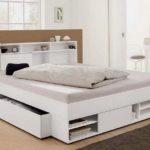 Doppelbett mit Schubladenoptionen