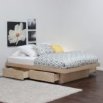 Doppelbett mit Stauraum