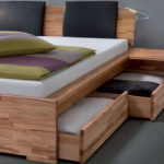 Doppelbett mit Schubladen