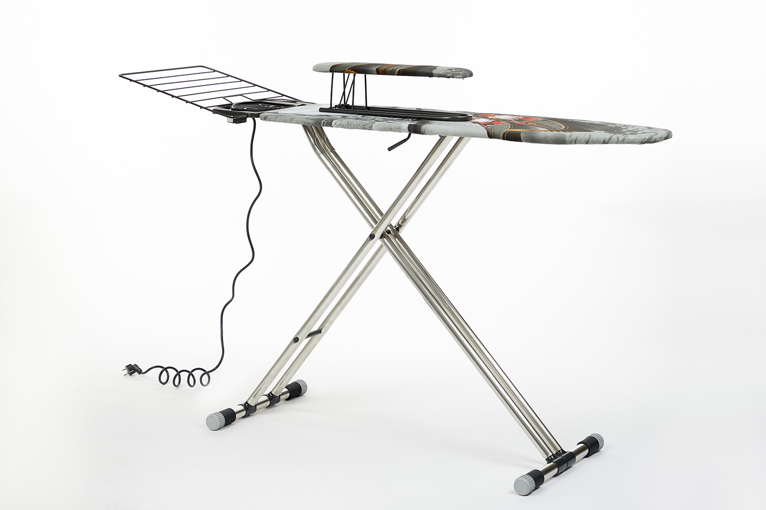 table à repasser en métal