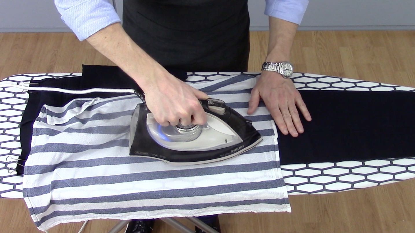 pantalon à repasser