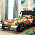 lit de voiture coloré pour garçon