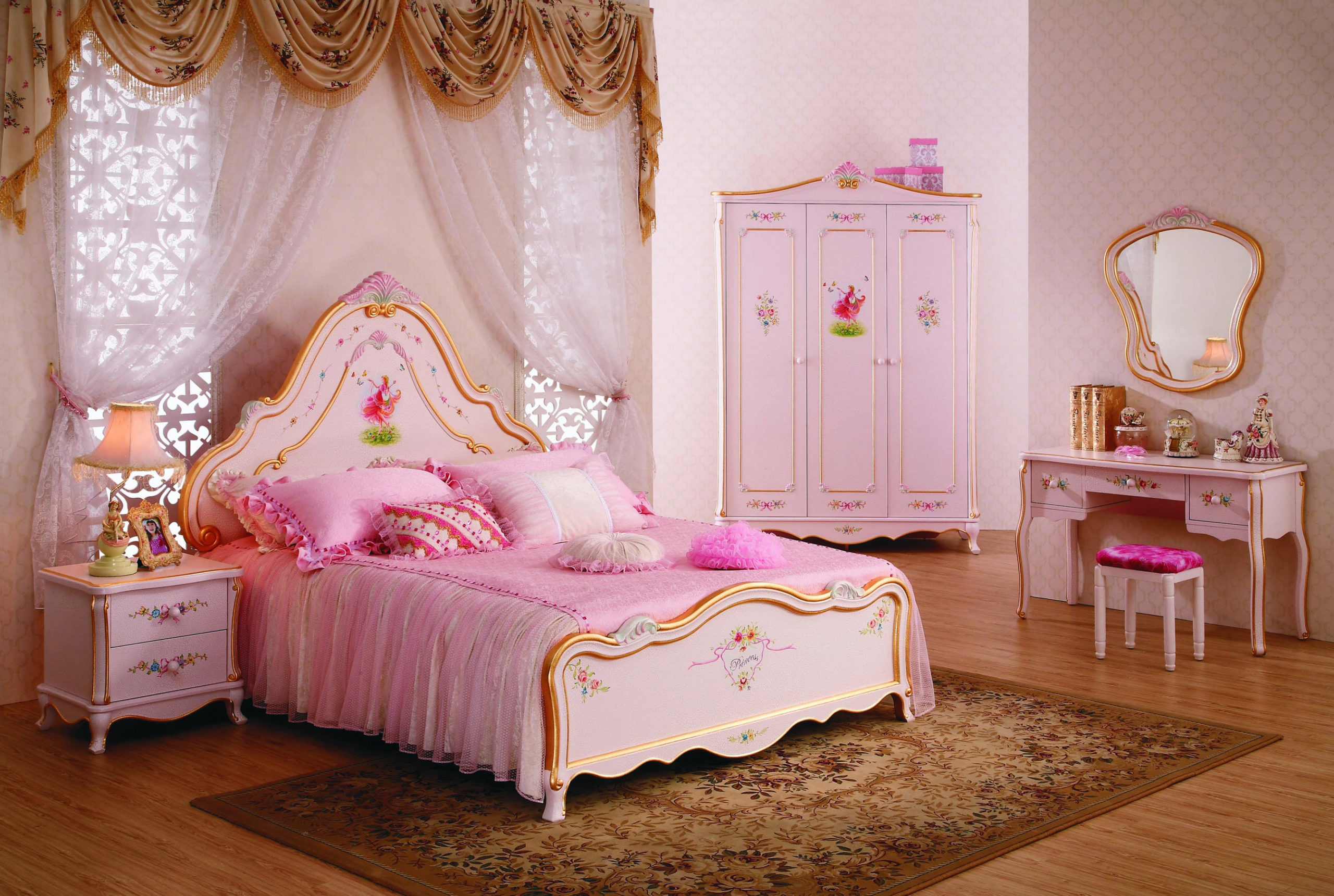 the location of the bed for the girl