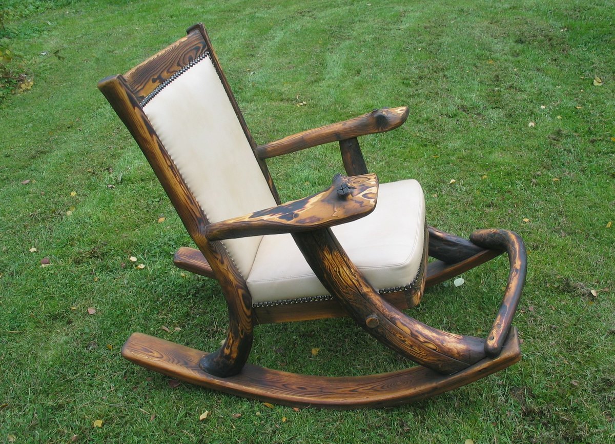 chaise à bascule en bois