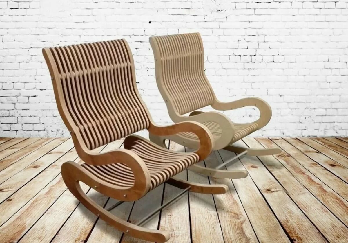 chaise à bascule en contreplaqué