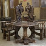 meubles anciens sculptés