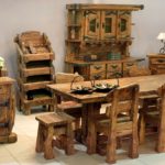 meubles semi-antiques dans la cuisine