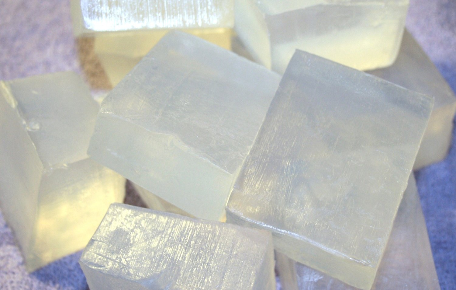 base de savon transparente