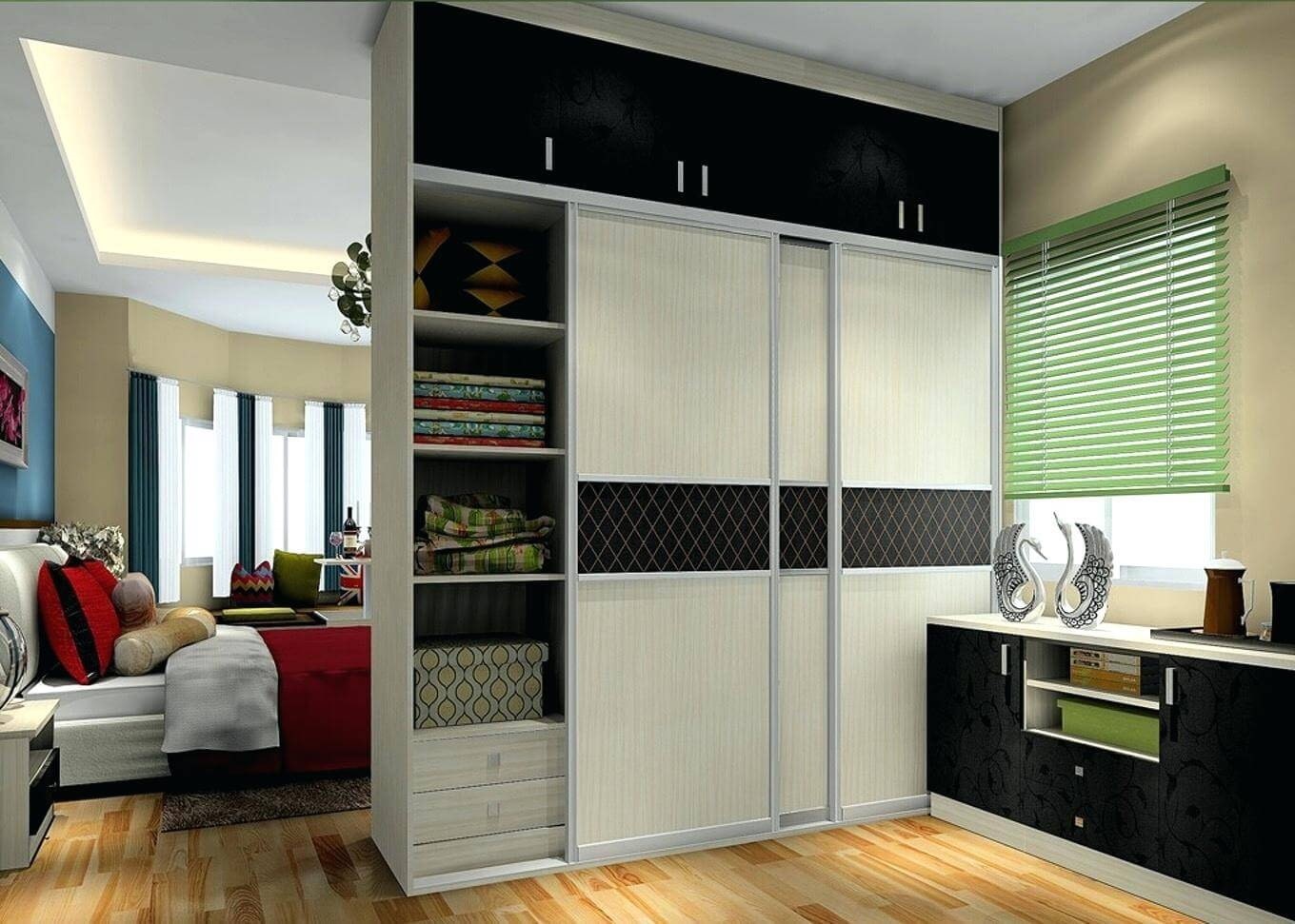 Kleiderschrank mit Schiebetüren
