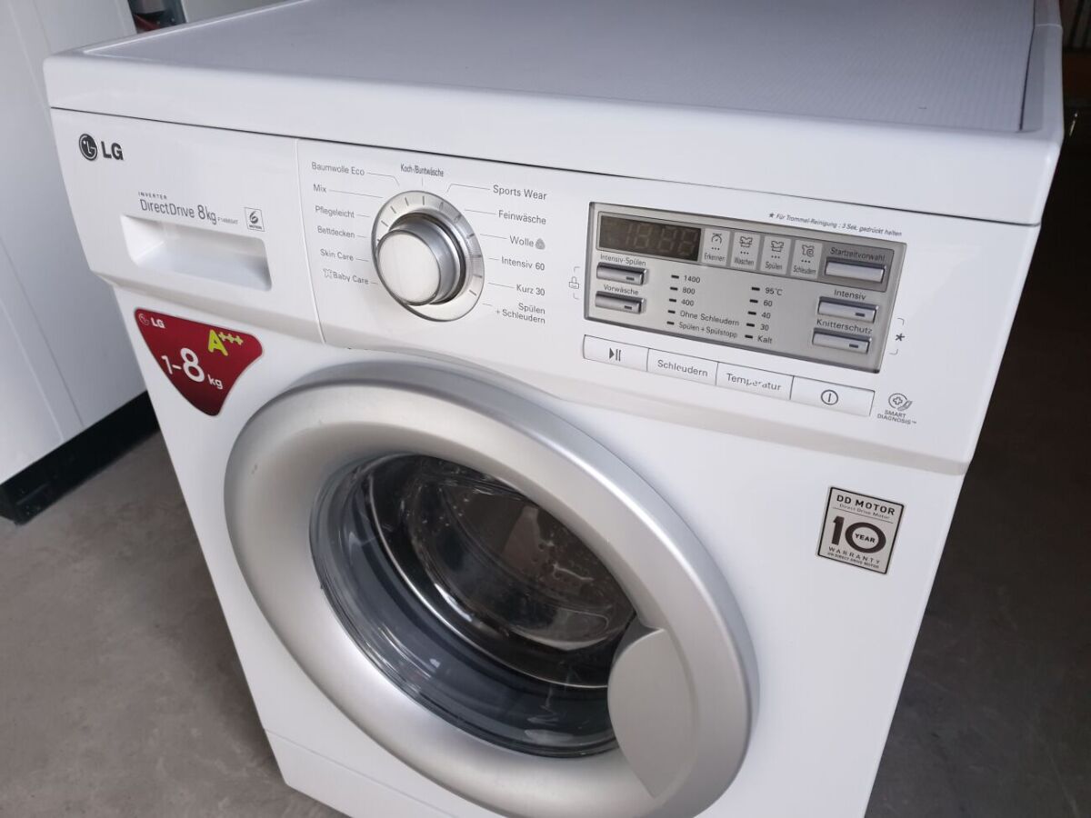LG washing machine with direct drive 8 kg