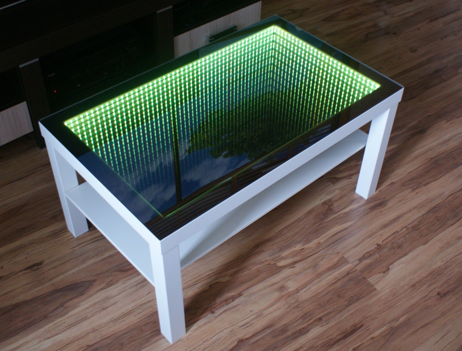 tables basses en miroir