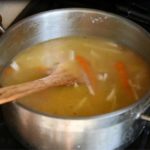 soupe dans une casserole