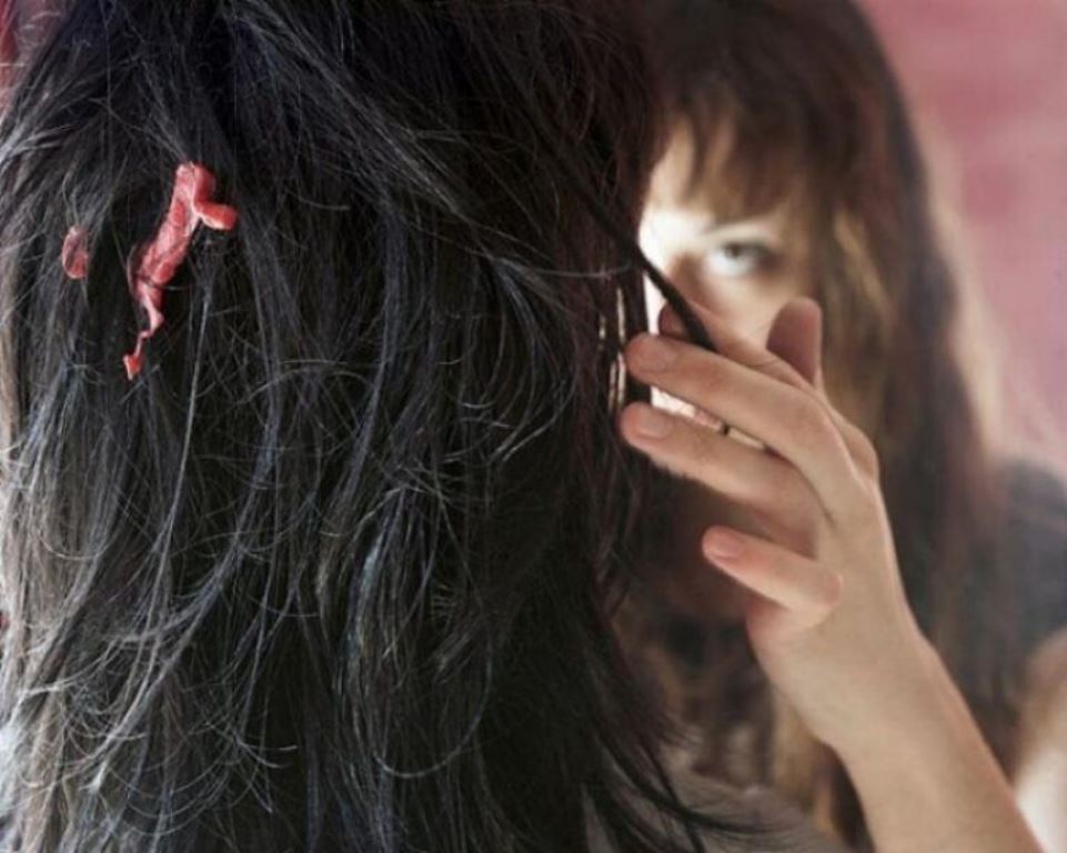remova a goma do cabelo
