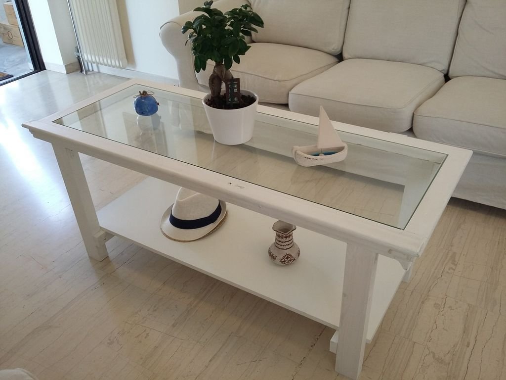 table basse depuis la fenêtre