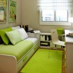 stanza stretta verde chiaro