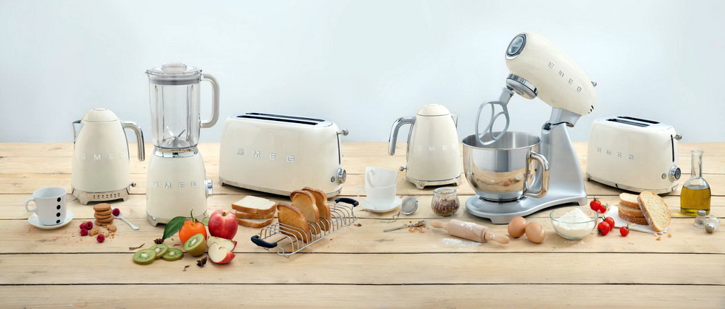 what is the difference between a blender and a mixer