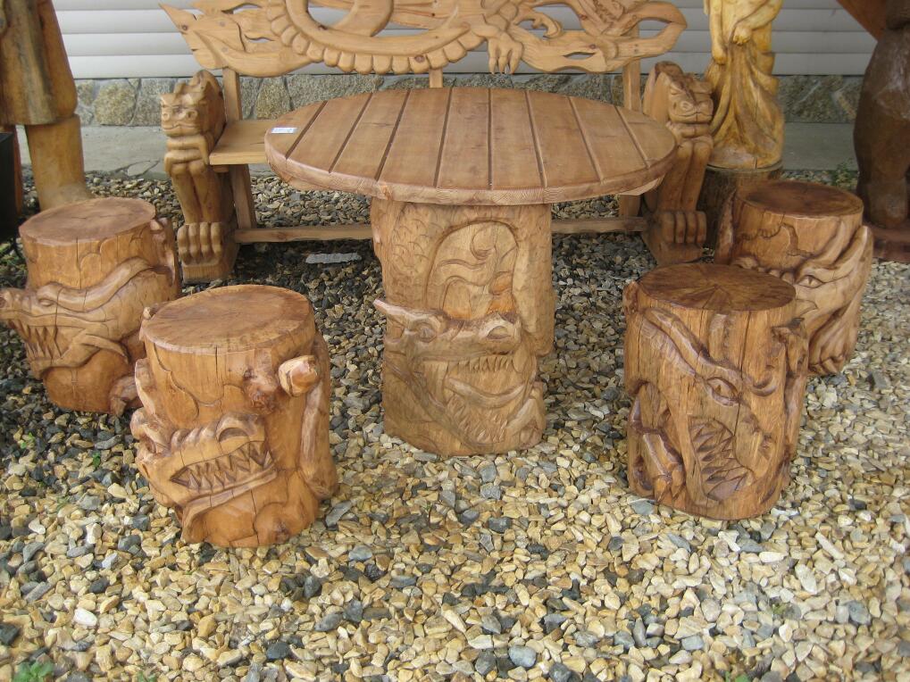 table décorative pour le gazebo