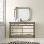 commode de découpage blanc avec marron