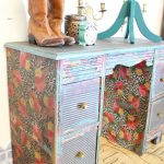 commode de serviettage à rayures