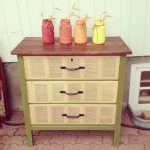 commode de découpage coller avec du texte