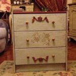 commode de découpage avec stuc