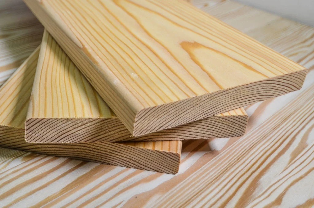 planches de bois