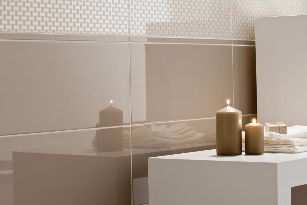 piastrelle da bagno lucide