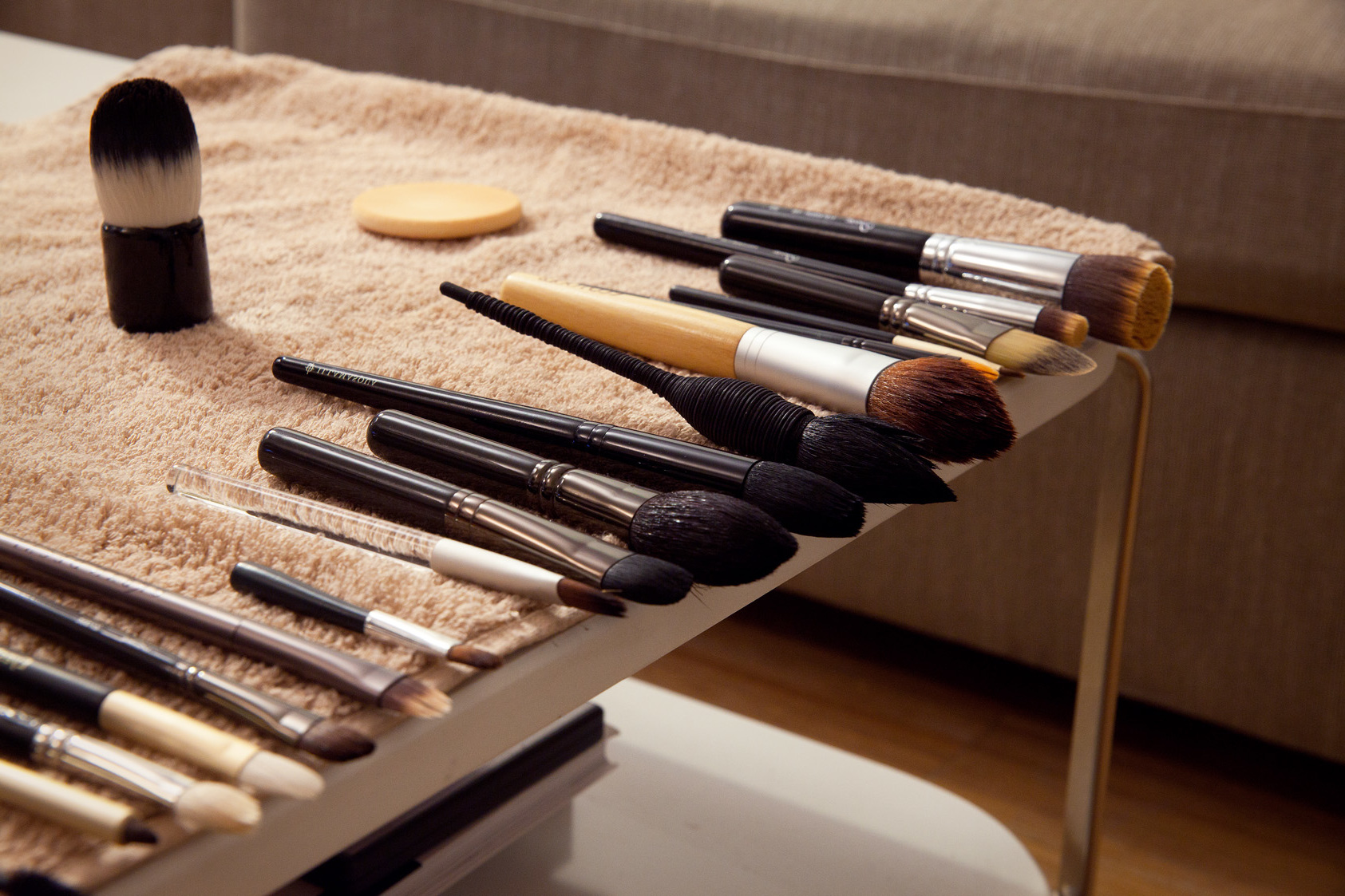 drying makeup brushes
