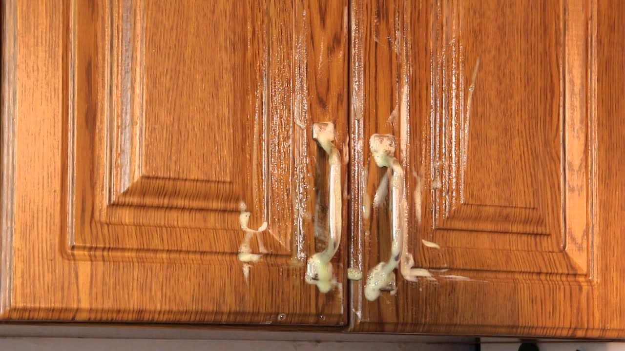 Mencuci dapur