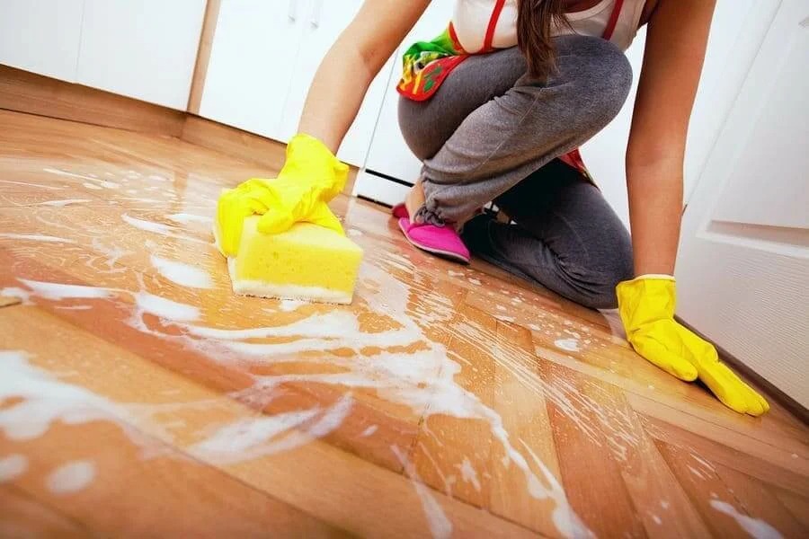 cara mencuci linoleum