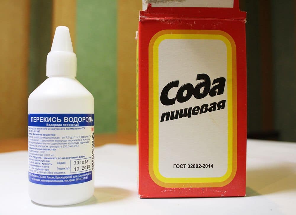 limpiar el sofá con soda