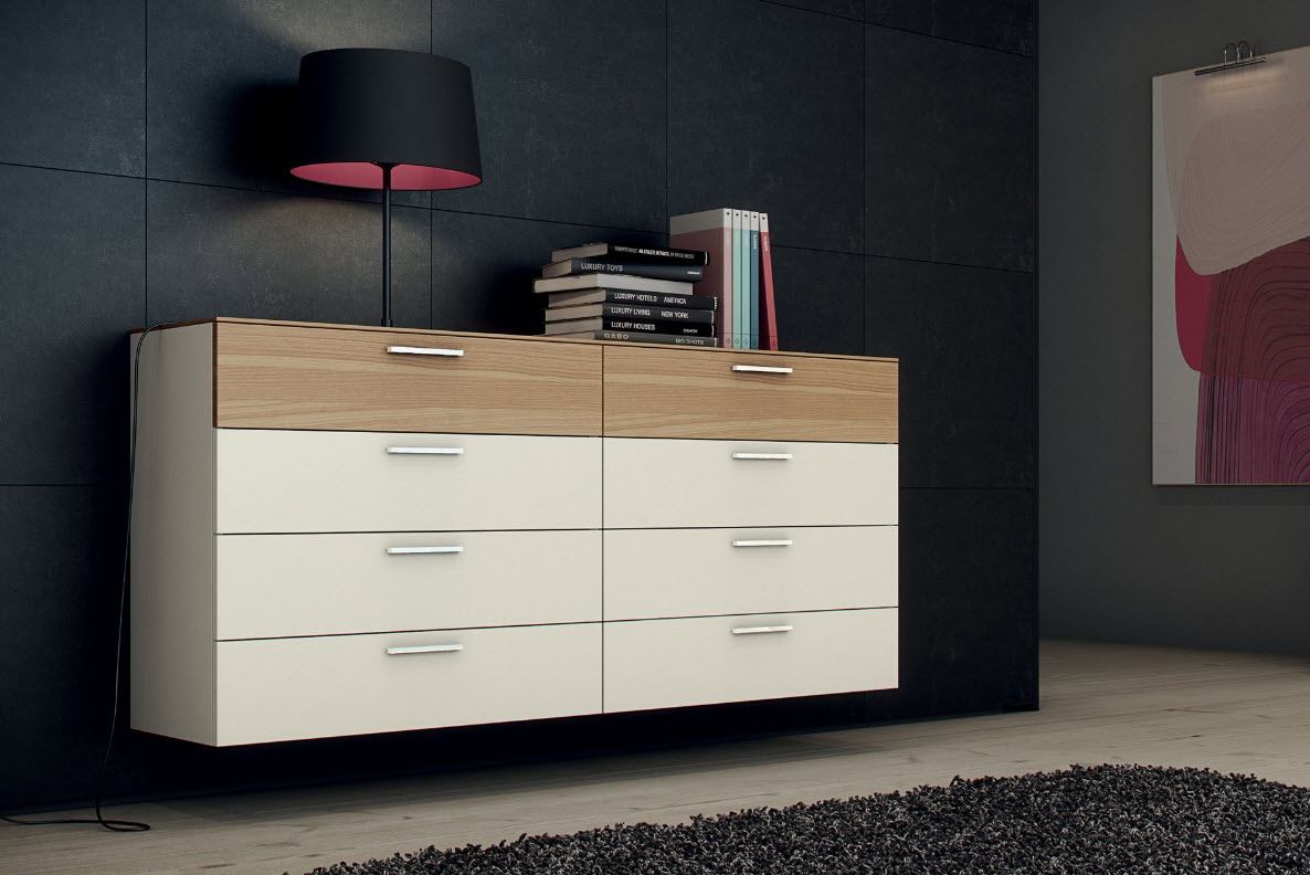 commode à l'intérieur suspendu