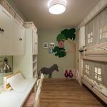 stanza stretta per bambini
