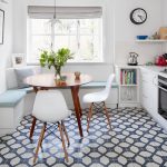 cocina de 9 metros cuadrados con foto de decoración de sofá