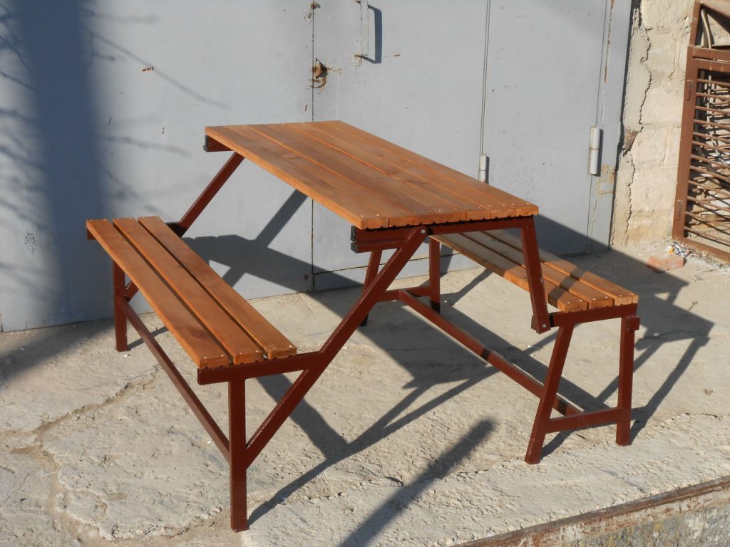 matériel pour tables pliantes